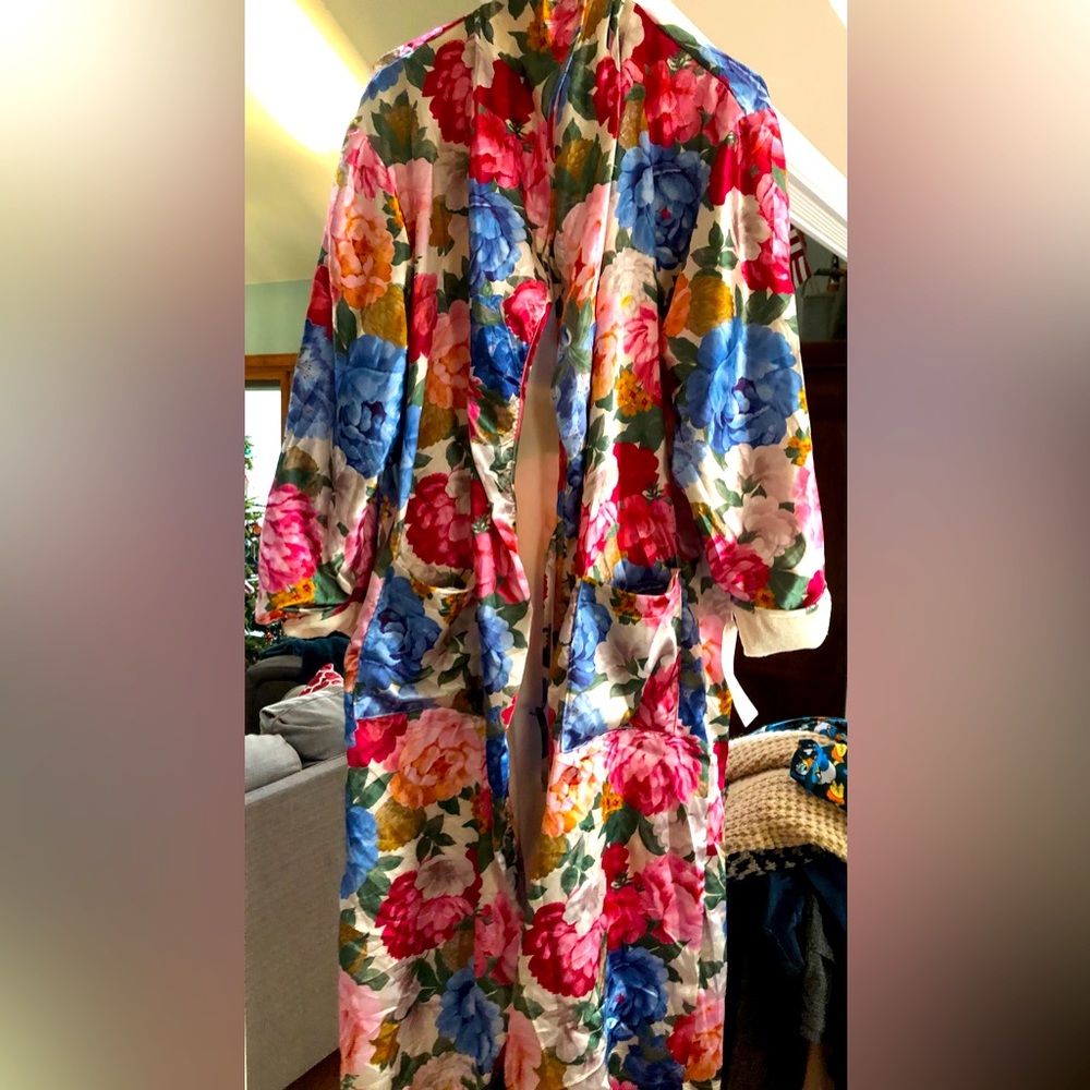 NWT Gorgeous ADONNA Colorful Lined Heavy Floral Long Robe